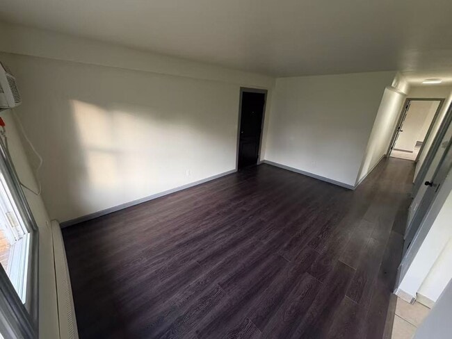 Photo - 865 Cook Ave Unit 3