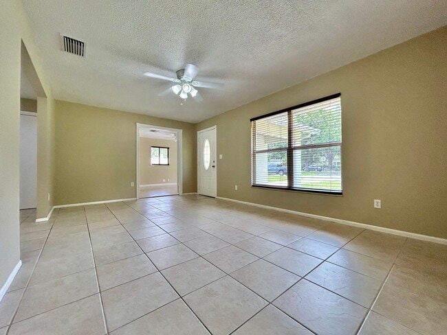 Photo - Stylishly upgraded 4Bedrooms/2Baths home i...