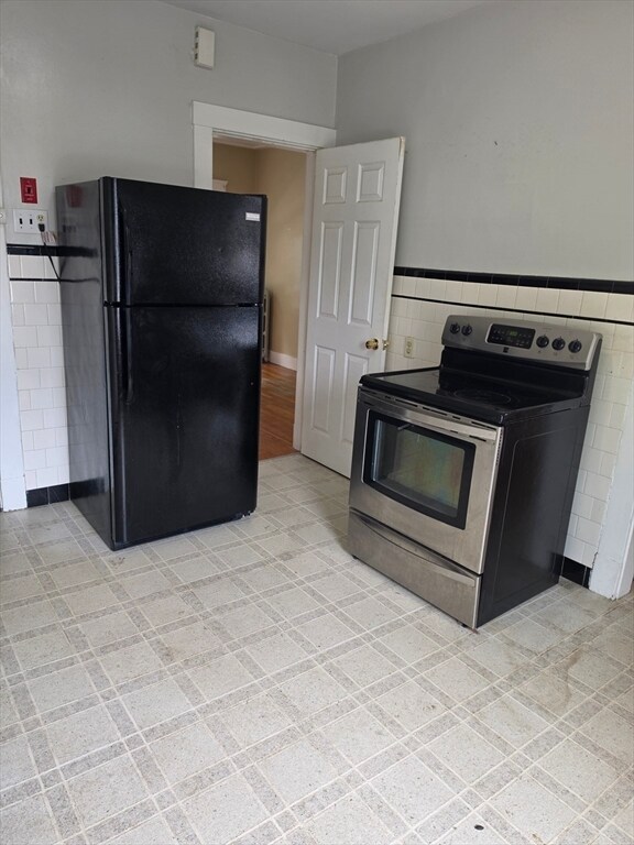 Photo - 15 Fair Oaks Ave