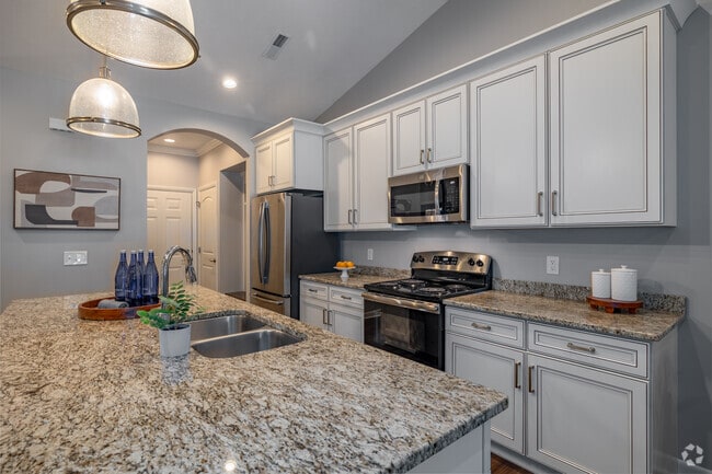 2BR, 2BA - 1,411SF - Kitchen - Pointe West Luxury Apartments