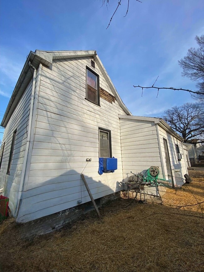 Photo - 618 W Monroe St