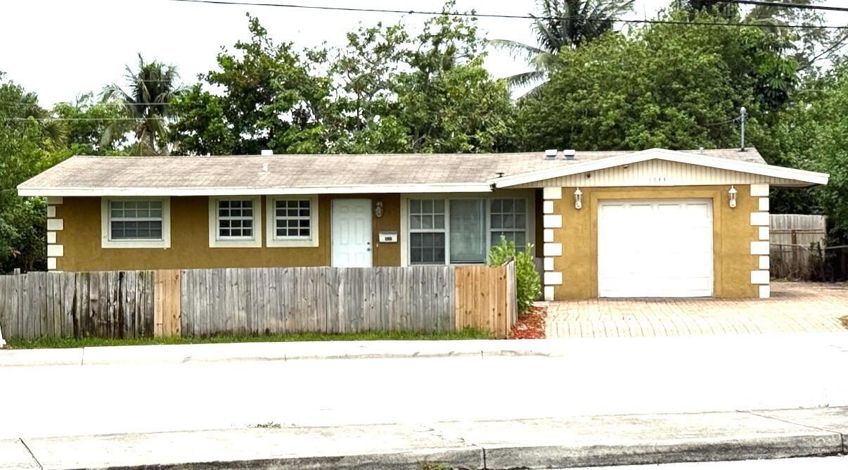 Photo - 1644 45th St Casa