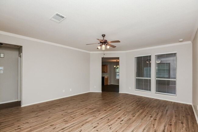 Photo - 1007 Winepress Rd