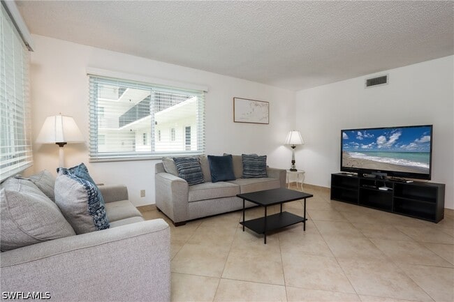 Photo - 766 Central Ave Unidad 119