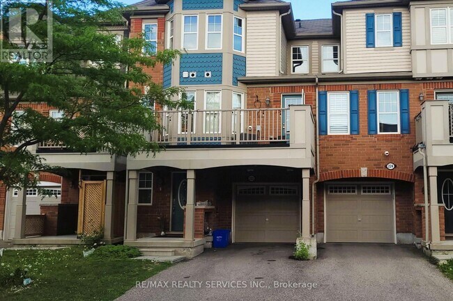 Photo - 222 Mortimer Cres