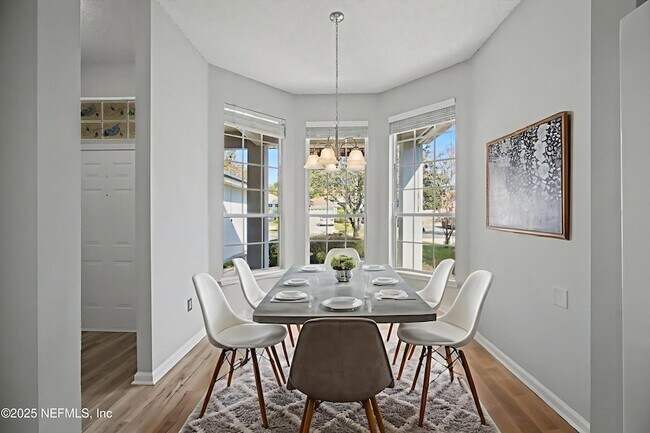 Photo - 1290 Ardmore St