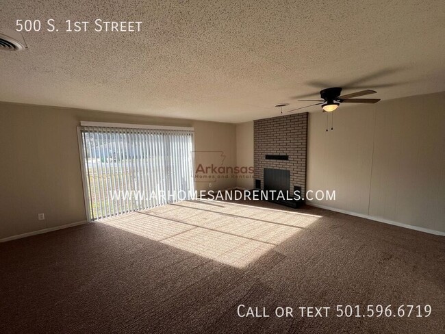 Photo - 500 S 1st St