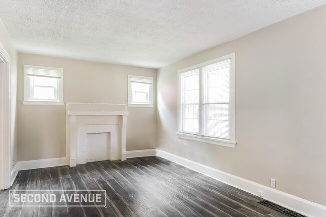 Photo - 2865 Shaffer Ave