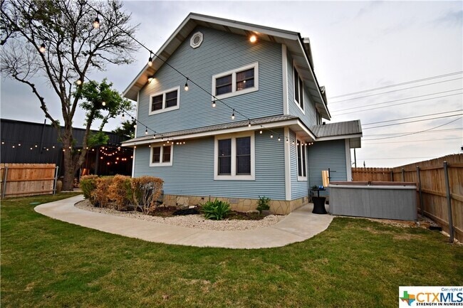Building Photo - 1508 TX-46 Rental