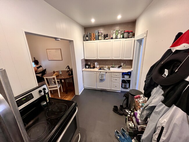 Photo - 1-402 Alfred St Unit 1