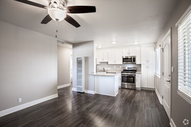 1BR, 1BA - 491SF