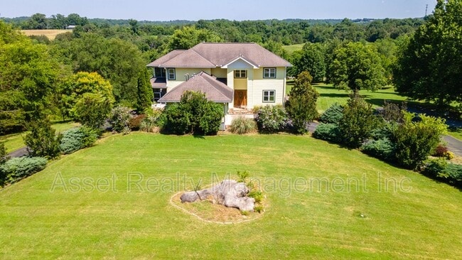 Building Photo - 2084 Allenridge Dr Rental