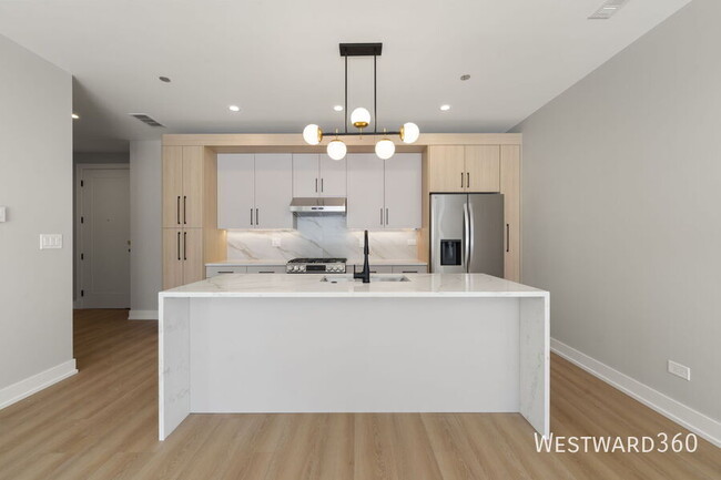Photo - 2354 W Polk St Apartamento Unidad #305