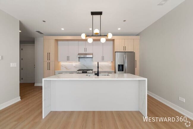 Building Photo - 2354 W Polk St Unit #305 Rental