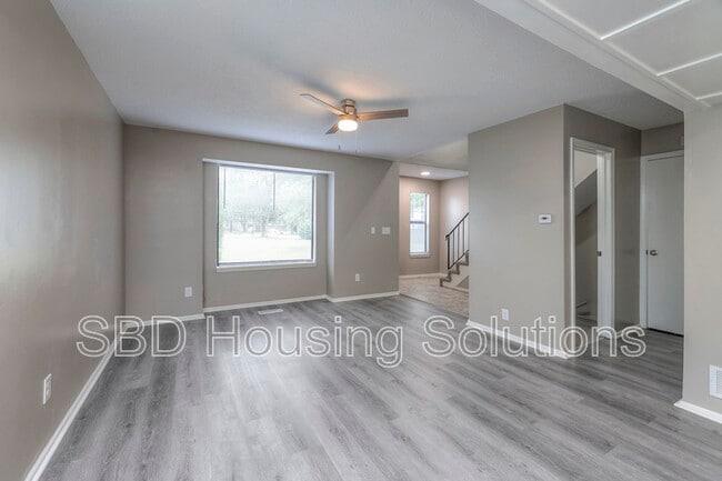 Photo - 13903 Falkirk Cir