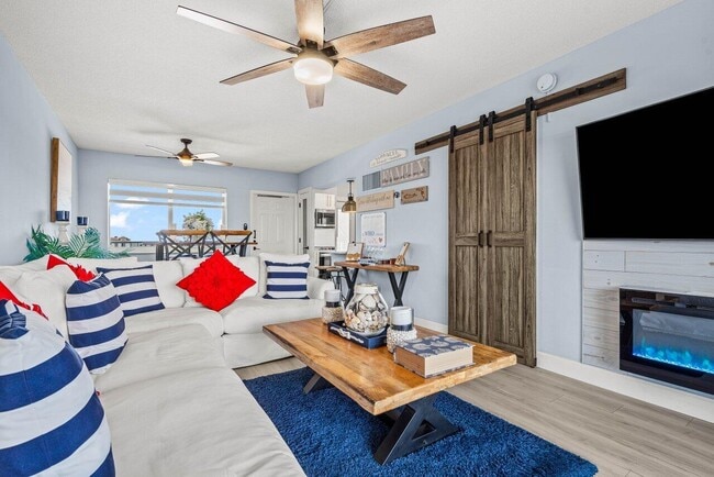 Photo - 629 SE 19th Ave Unit 702