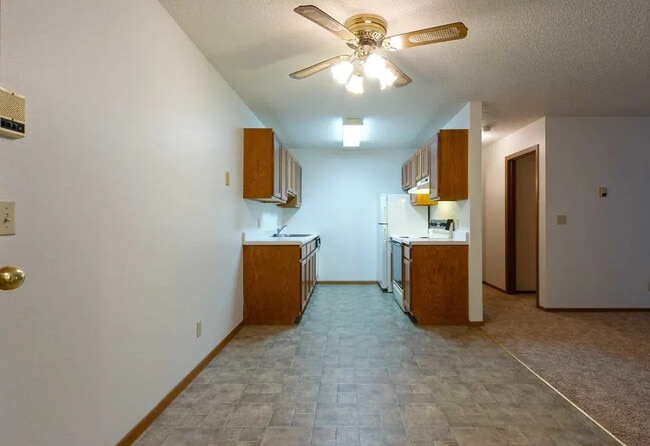 Photo - Greystone Manor Apartments