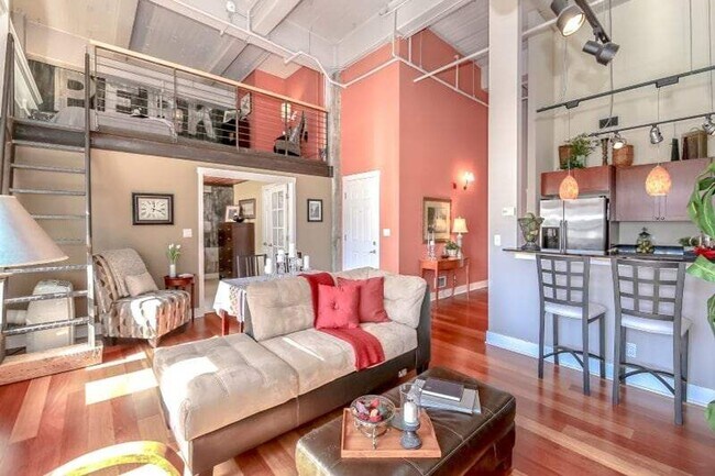 Photo - Beautiful Downtown Condo in Tacoma