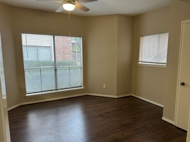 Photo - 10161 Oakberry St Unit 93