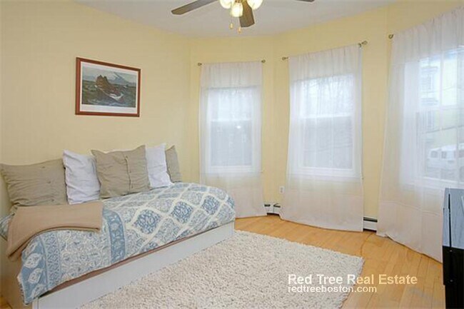 Photo - 7 Iroquois St Unit 2