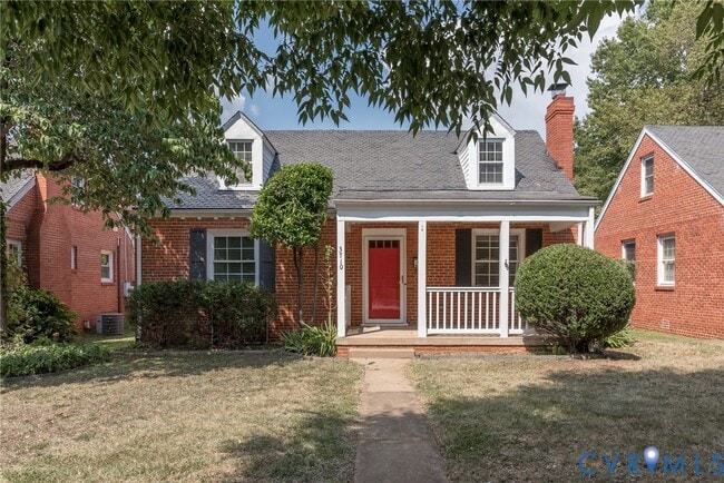 Building Photo - 3710 W Cary St Rental