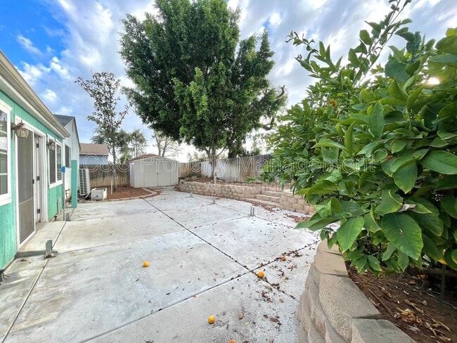 Photo - 1726 Vulcan St