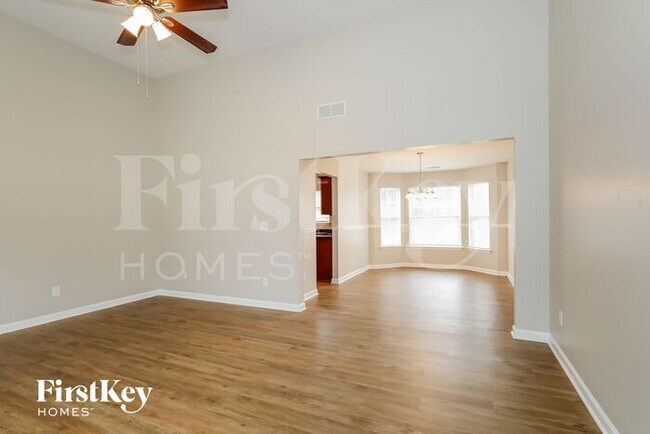 Photo - 52 Hamilton Dr