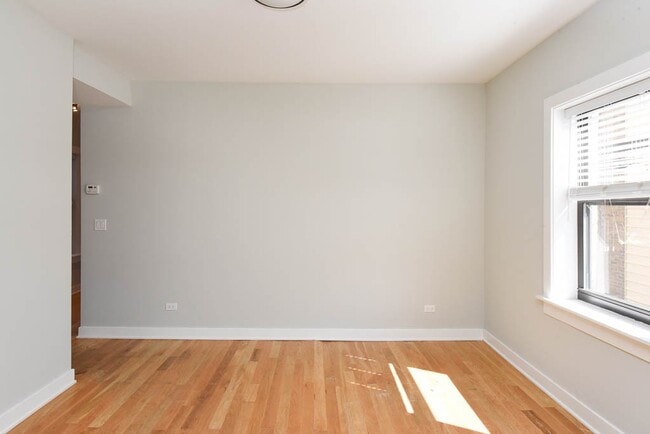 Photo - 2210 W Eastwood Ave Unit W2