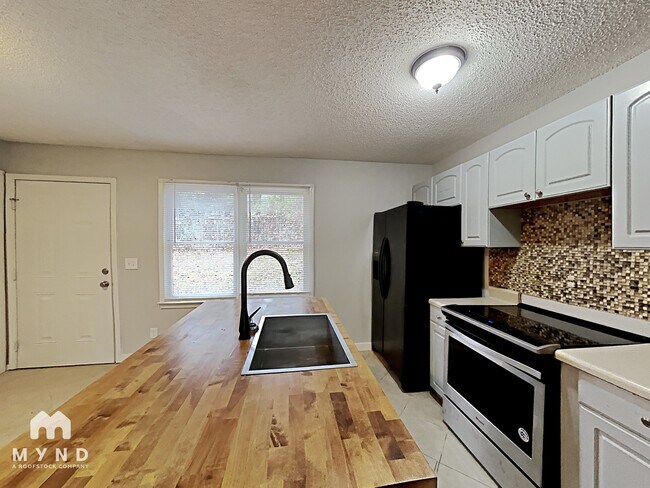 62 Woodland Rd SW