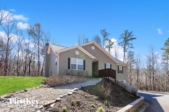 Building Photo - 17 Baker St