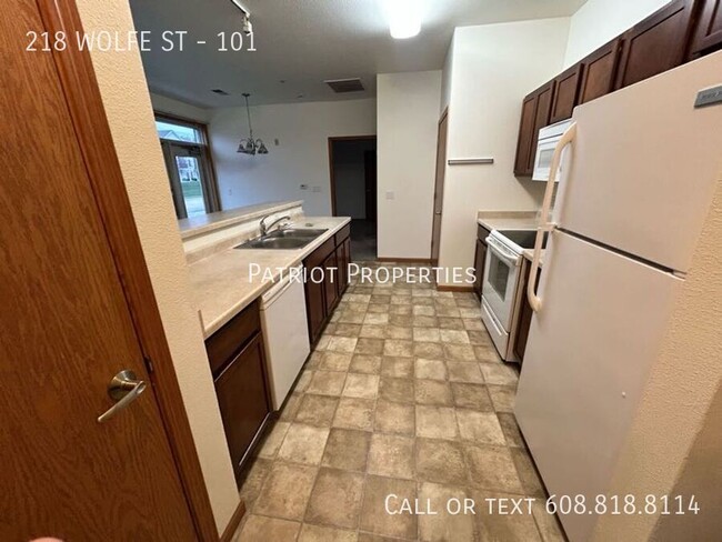 1 BEDROOM/ 1 BATH APARTMENT IN OREGON, WI - 1 BEDROOM/ 1 BATH APARTMENT IN OREGON, WI Unit 101