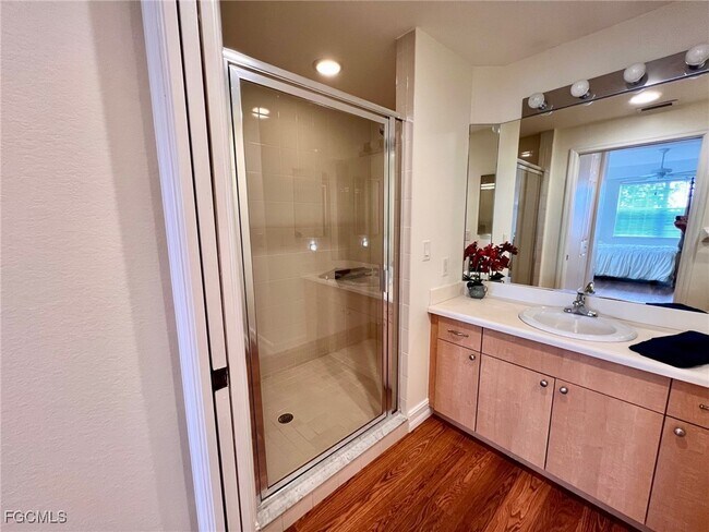 Photo - 1141 Van Loon Commons Cir Unidad 201