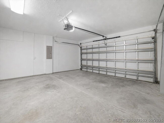 Building Photo - 4112 Pine Ridge Ln