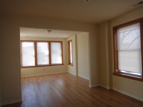 Building Photo - 2859 N Austin Ave Unit 2