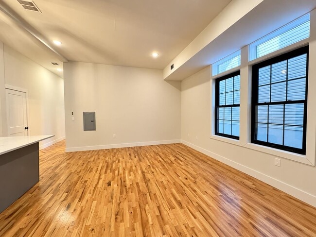 241 Palisade Ave Unit 2