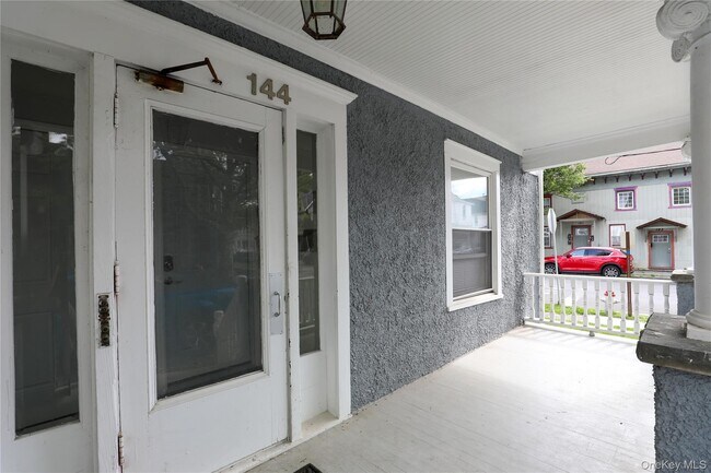 Photo - 144 St James St Unit 1a