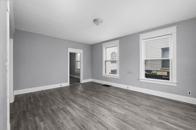 Photo - 1321 W 13th St