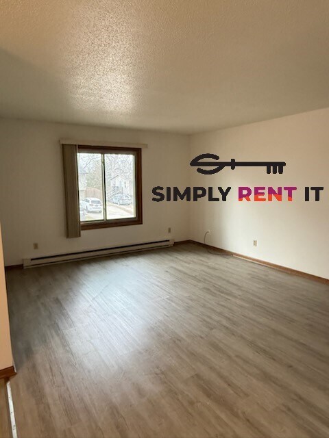 Photo - 2 Bedroom With Off-Street Parking in Nevada, IA