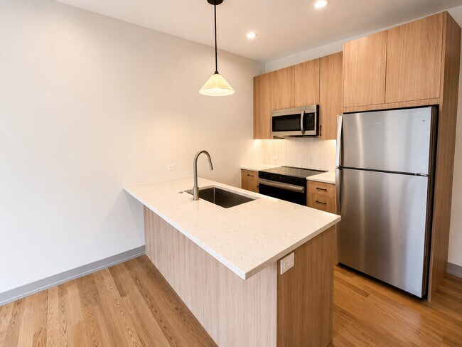 Photo - 1333 W Estes Ave Unit 2A
