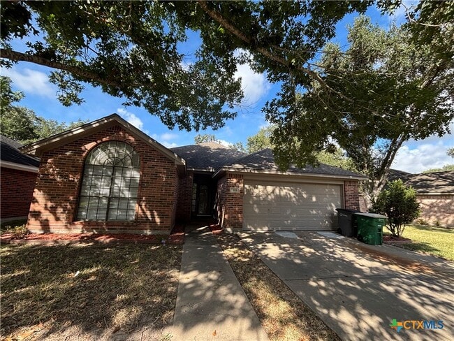 Photo - 309 Spur Dr