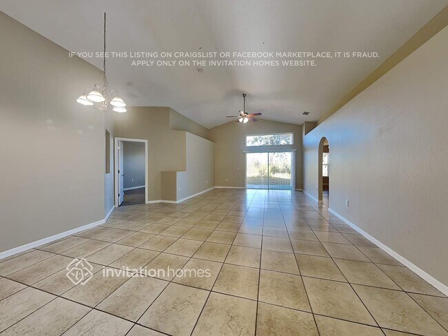 Photo - 971 Kenbar St