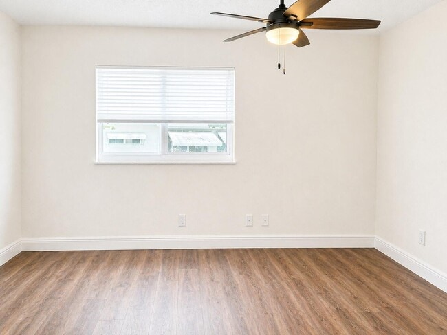 Photo - 1045 NW 73rd Ave