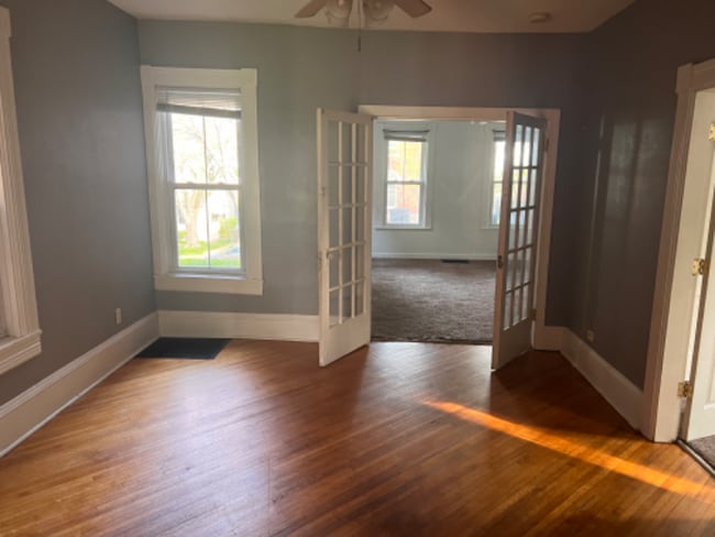 Photo - 307 W 3rd St