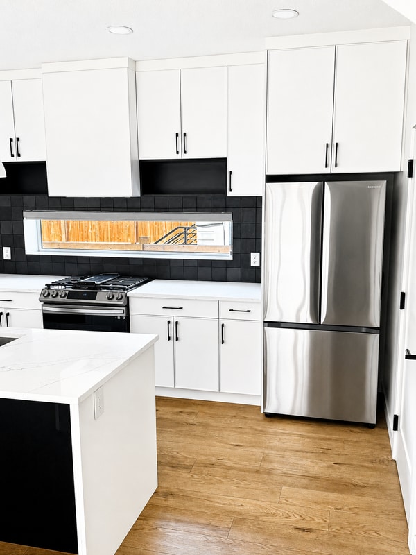 Photo - 12810-12113 113 Ave NW