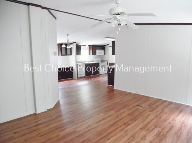 Photo - 107 Redding Rd