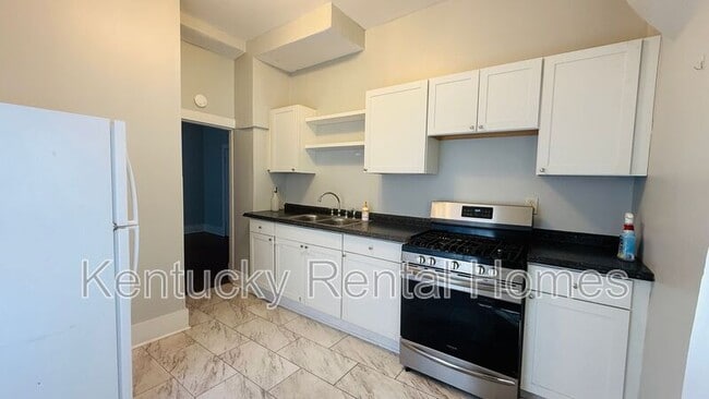 Building Photo - 445 Davidson Ct Unit B