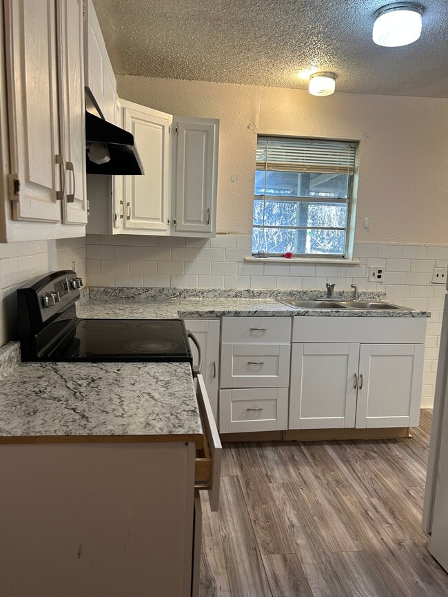 Photo - 1129 S 124th East Ave