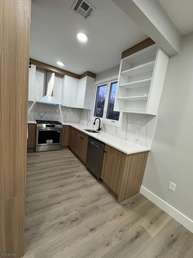 Building Photo - 859 S 16th St Unit 2