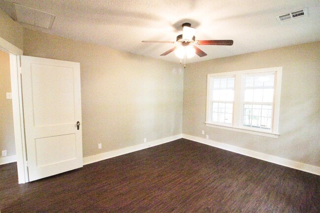 Photo - 1453 N 35th St