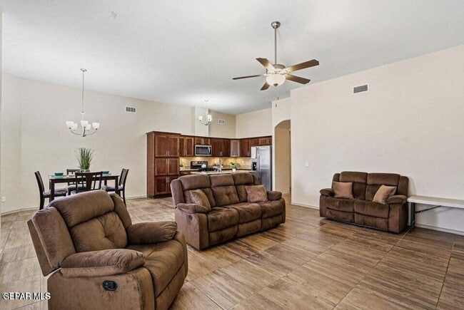 Photo - 13981 Flora Vista Ave